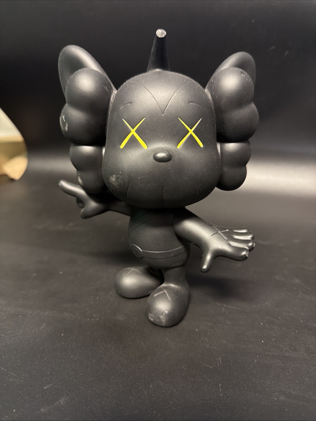 Kaws JPP Black Yellow 8 inches 2008 Original Fake 100% Authentic
