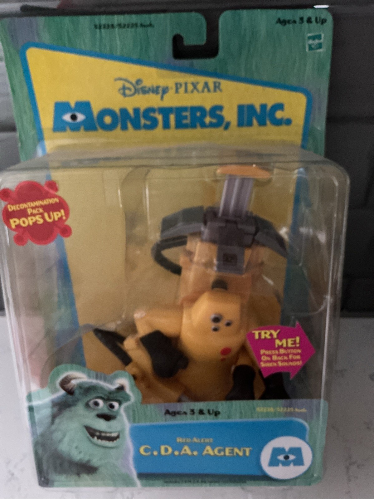 Disney Hasbro MOC Monsters Inc. 2001 Figures New C.D.A. CDA Agent Red Alert NEW