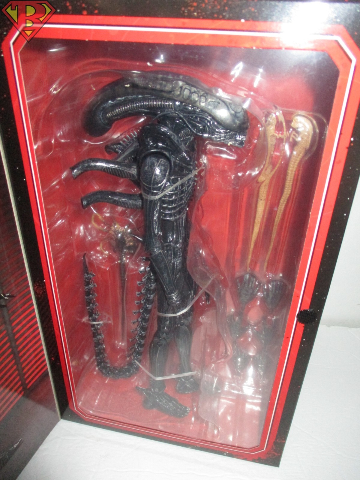 ULTIMATE XENOMORPH XX 121 Alien Romulus 7&Prime; Scale 9&Prime; inch Action Figure Neca 2025