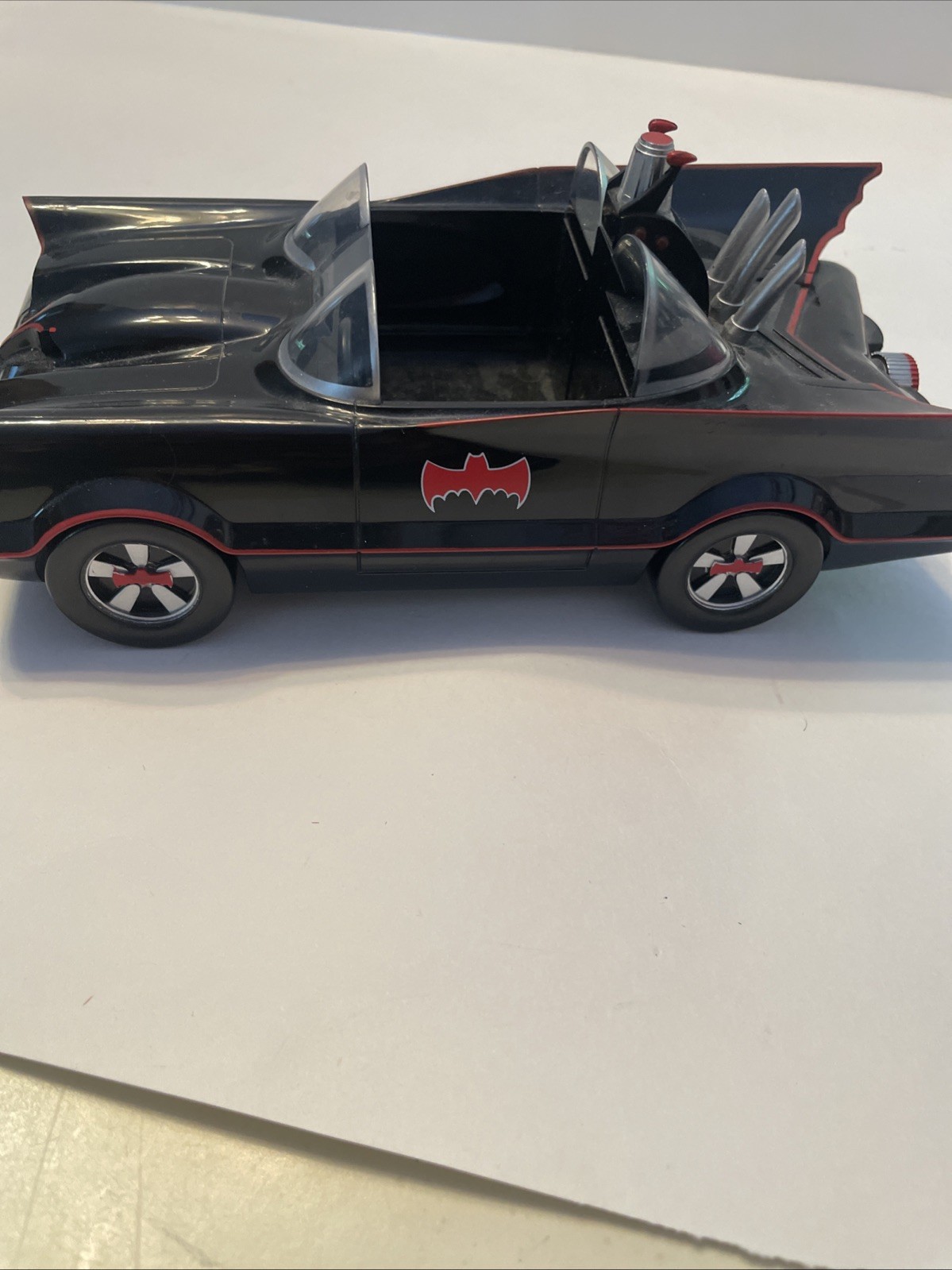 Batman- Batmobile Designed By Barrios. DC Comics 7.5 Action Figure Vehicle EUC