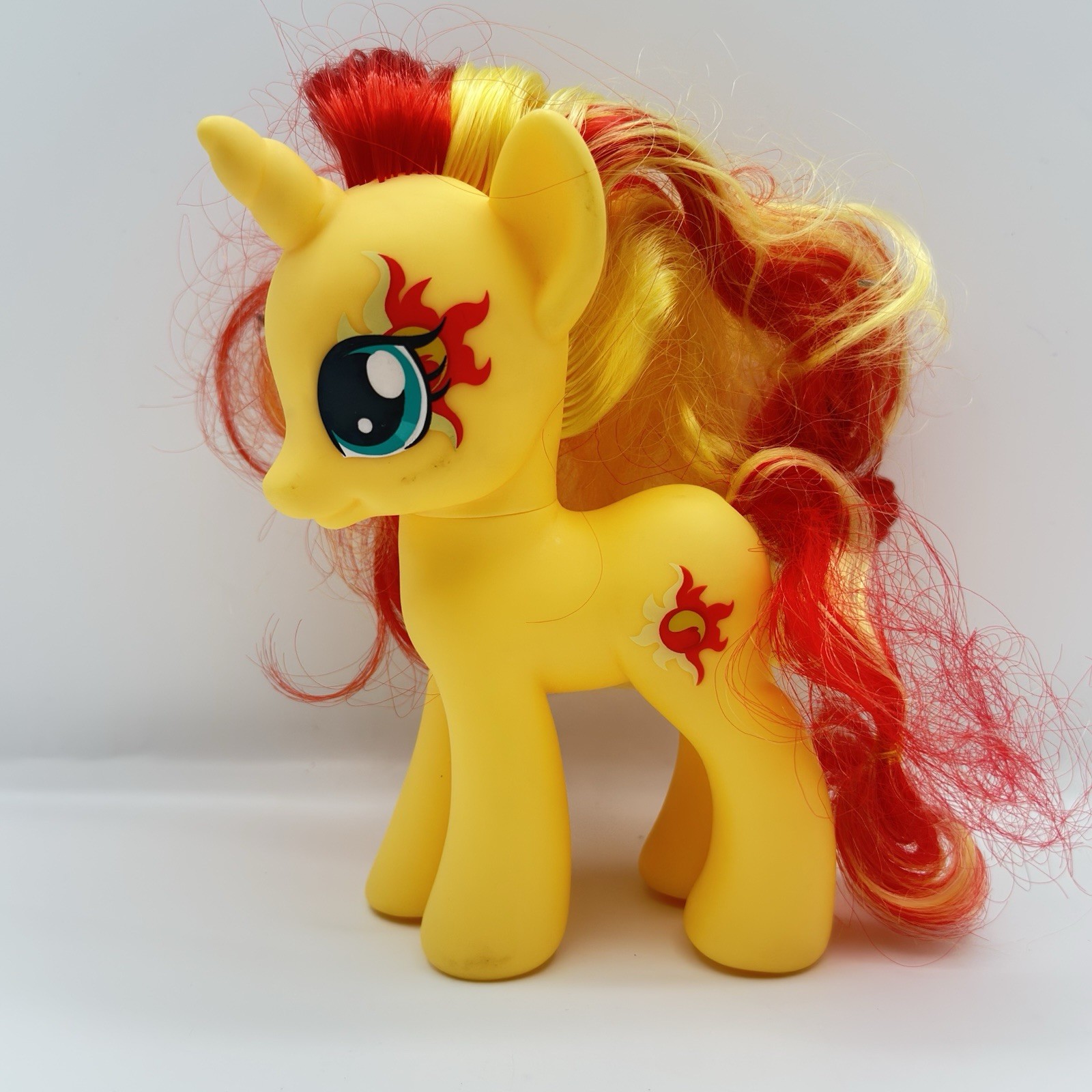 My Little Pony « SUNSET SHIMMER » (6-inch Fashion Style Brushables G4 2010
