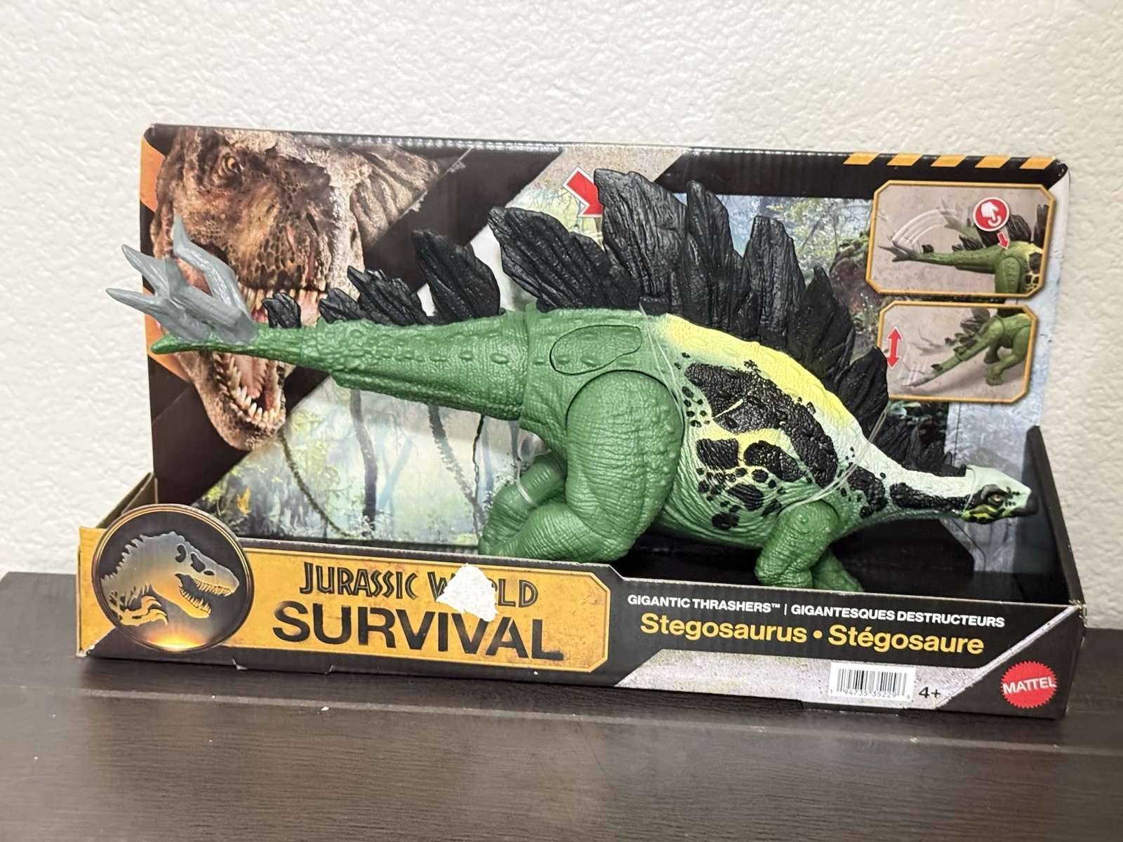 Jurassic World Survival Gigantic Thrashers Dinosaur Action Figure Stegosaurus