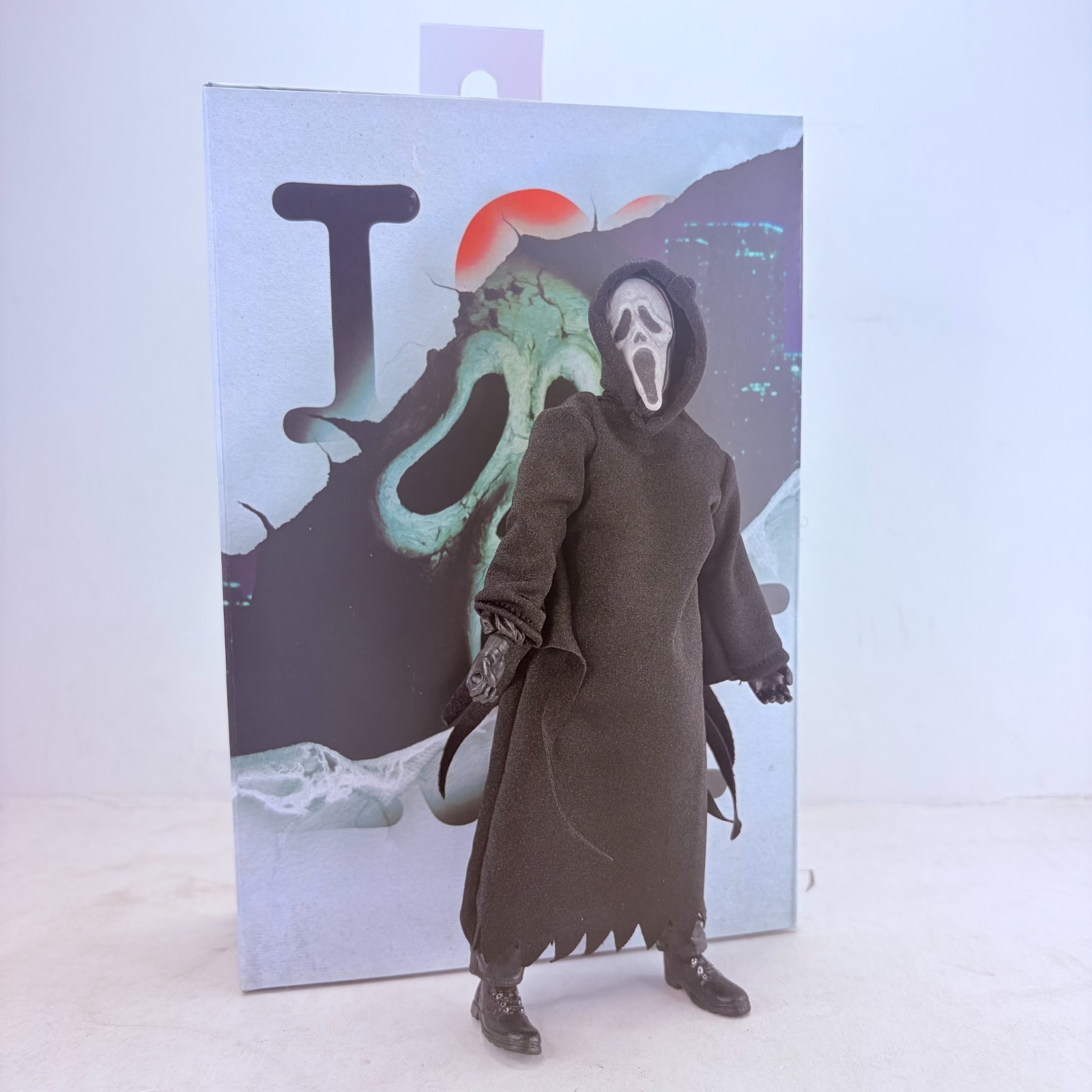 Ghost Face Takes Manhattan Scream w/Weapons 7&Prime; Horror Moive Action Figure Toys