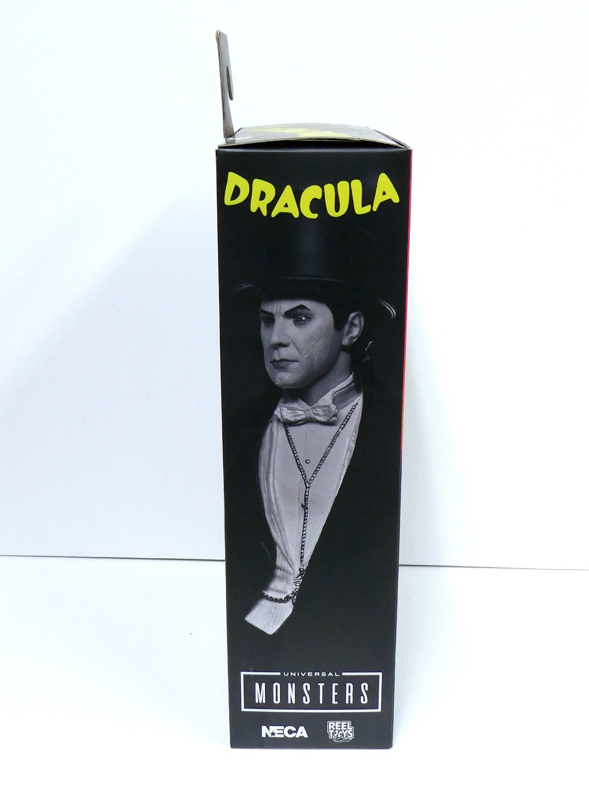 NECA Universal Monsters Ultimate Black & White DRACULA 2022 Bela Lugosi