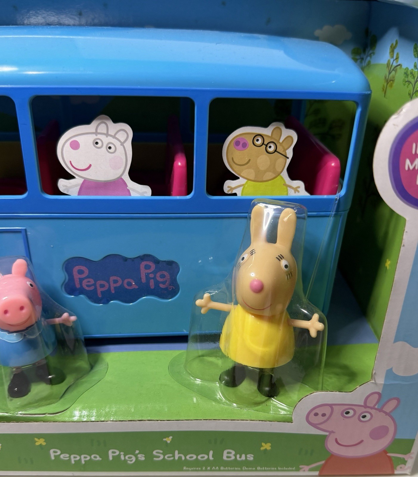 Peppa Pig&rsquo;s School Bus Play Set Removable Roof & Music & 2 Figures Brand New