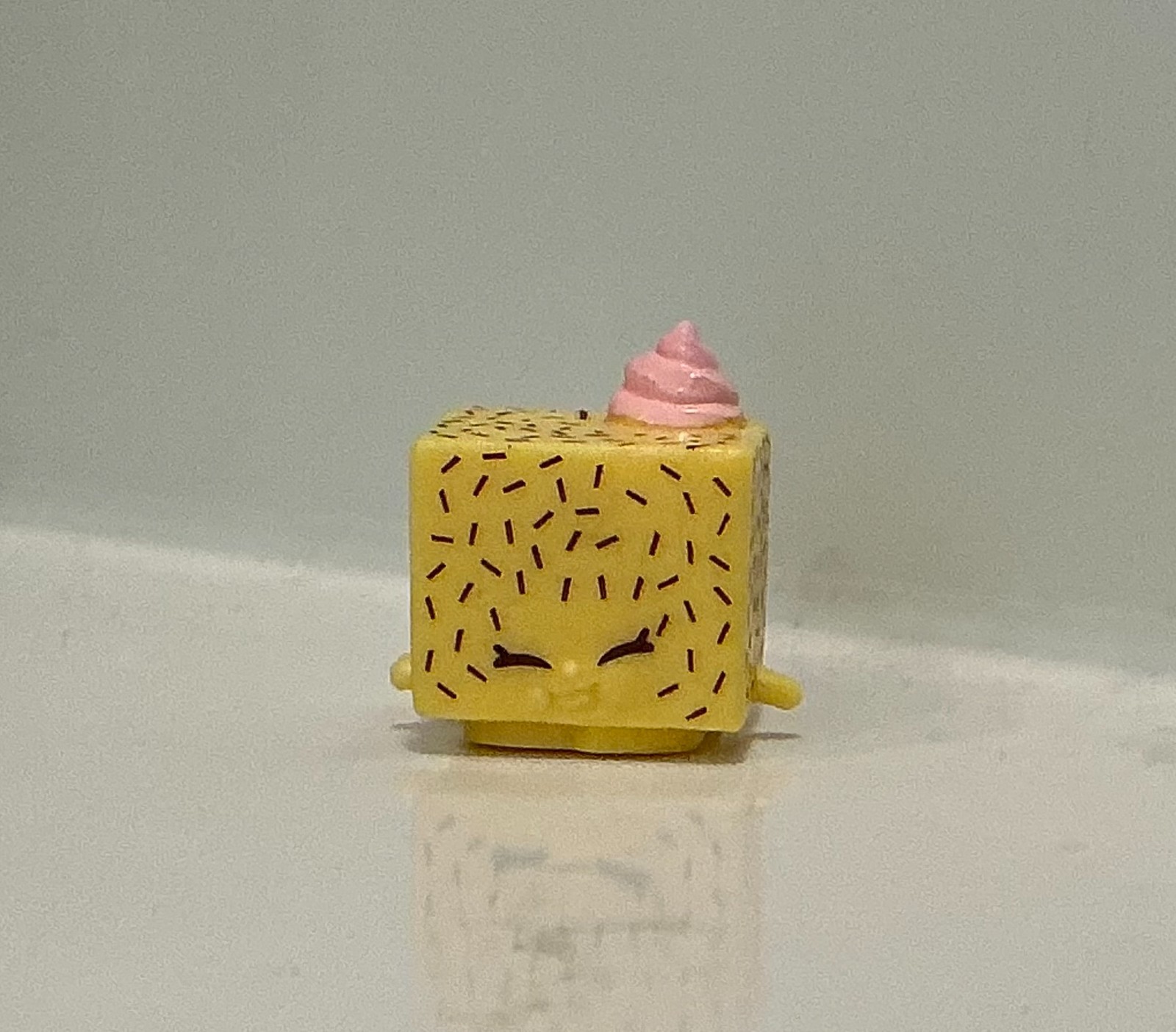 Shopkins Season 3 #3-001 thru #3-142 Preowned Figures – Pick the Ones You Need
