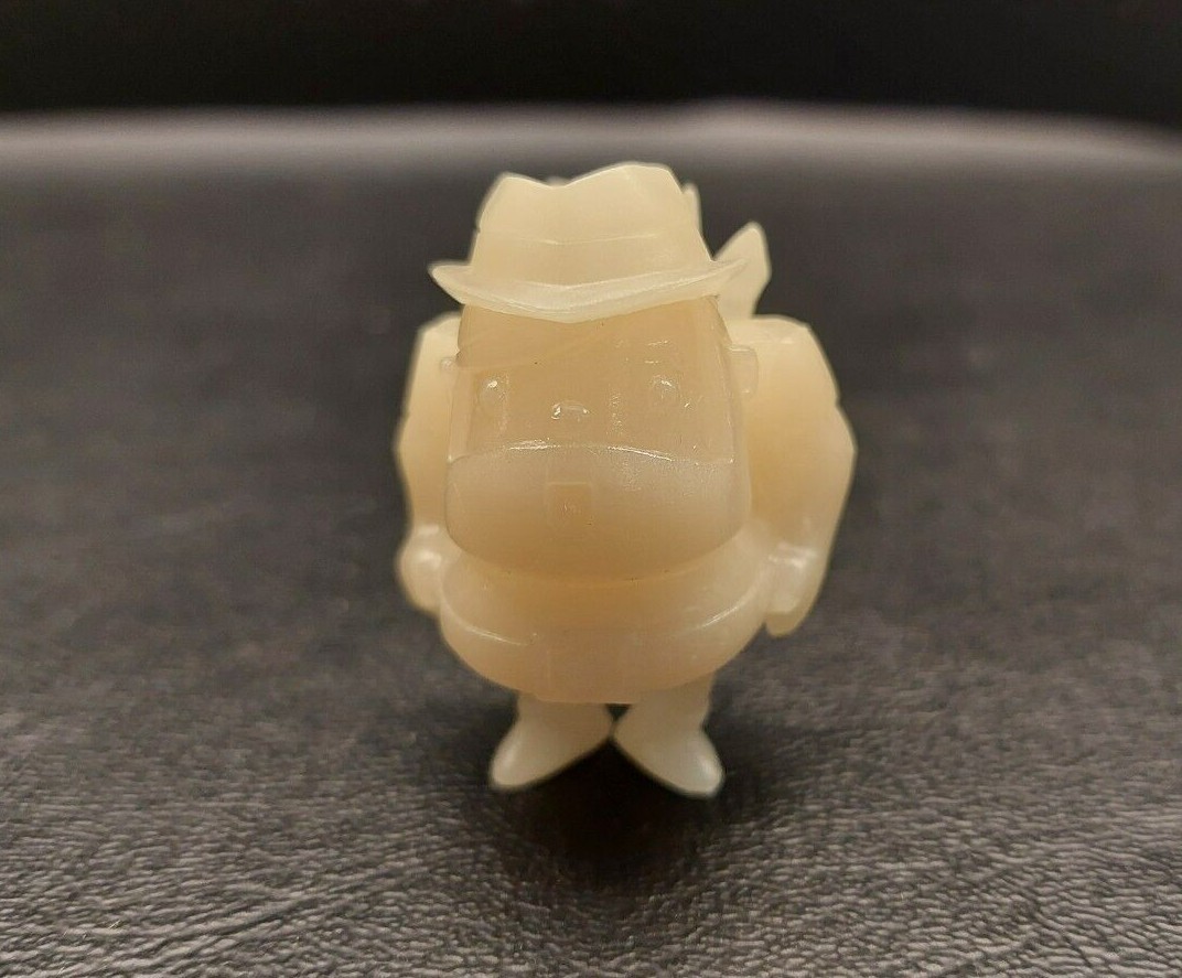 O.M.F.G. OMFG OTMFG October Toys Mini Figure – DCON Vincent Glow In The Dark