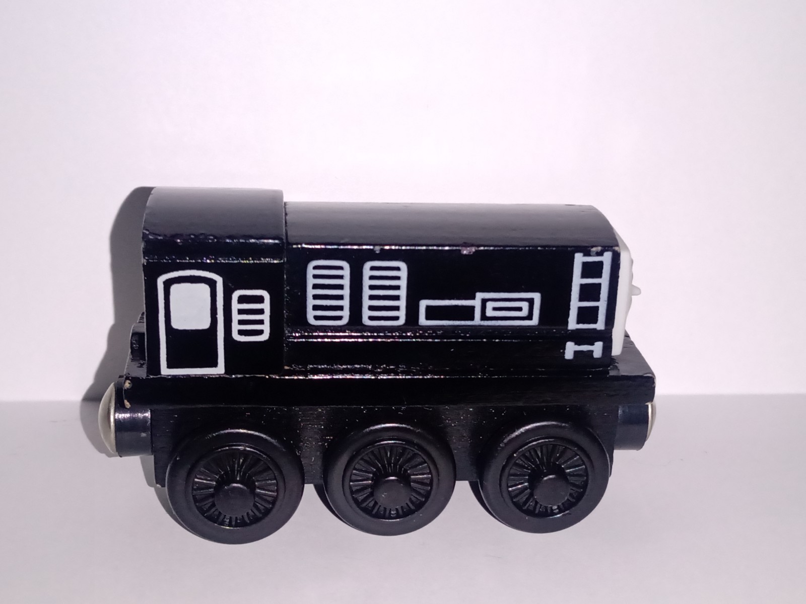 THOMAS & FRIENDS WOODEN RAILWAY~DEVIOUS DIESEL~2000 BRITT ALLCROFT (VERY NICE)