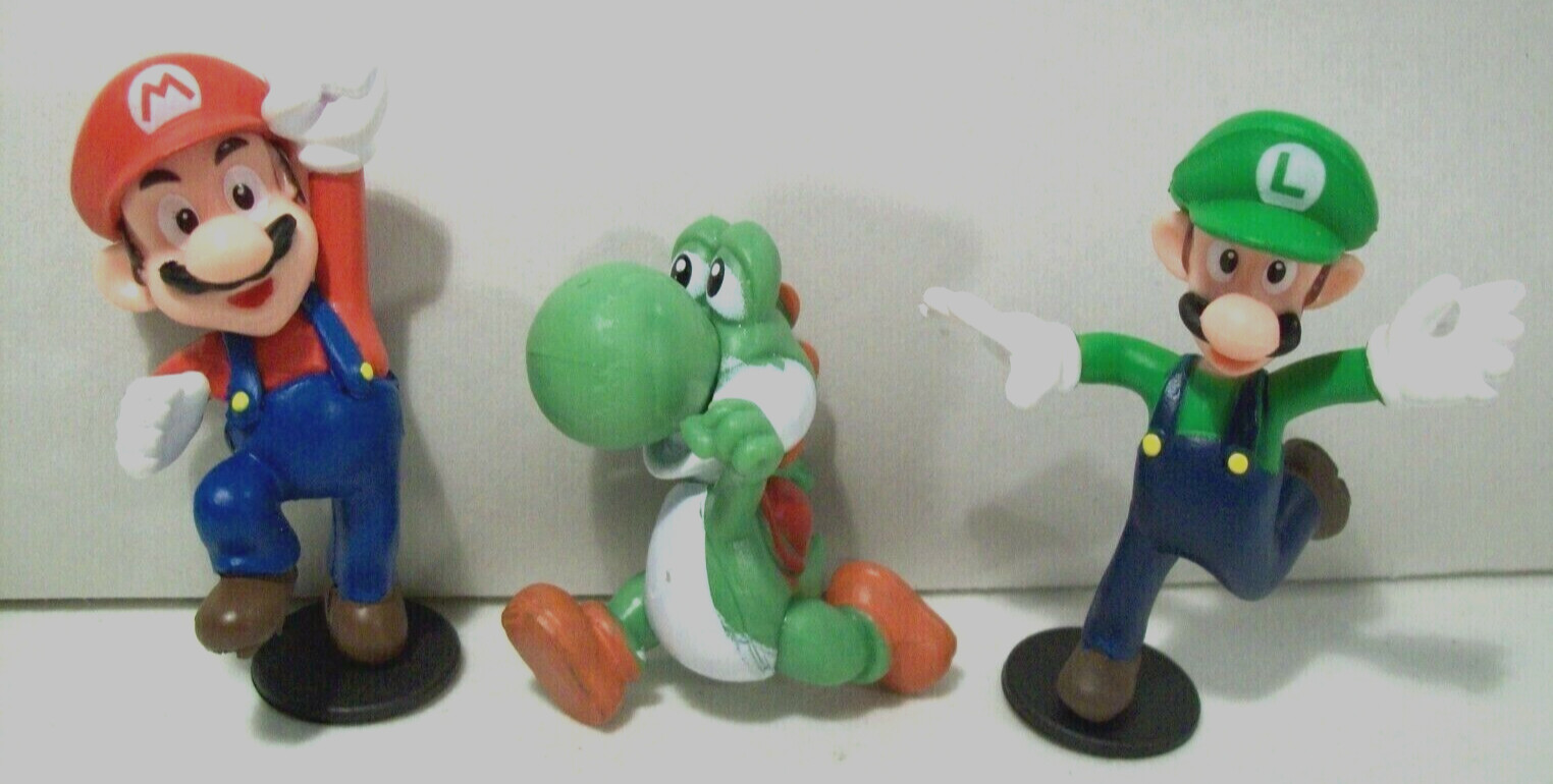 Nwot Nintendo Super Mario Bros. PVC Figure Lot, Mario, Luigi, Yoshi