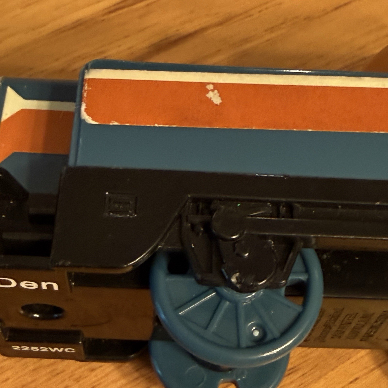 Thomas & Friends DEN Trackmaster Motorized Train Vicartown 2010 WORKS