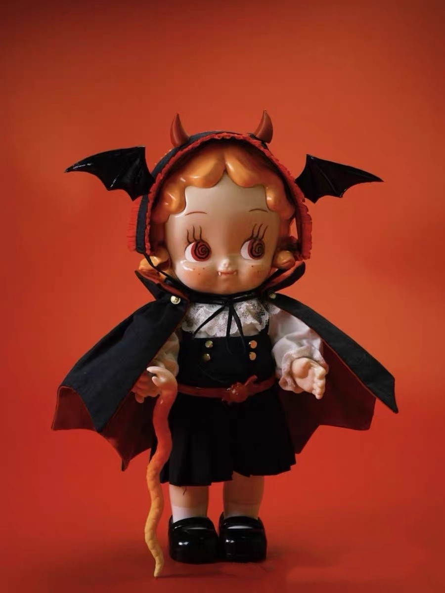 PAWS Nova Vampire Medusasa ABAO Black Orange Soft Vinyl Figure Sofubi H21CM8.3in