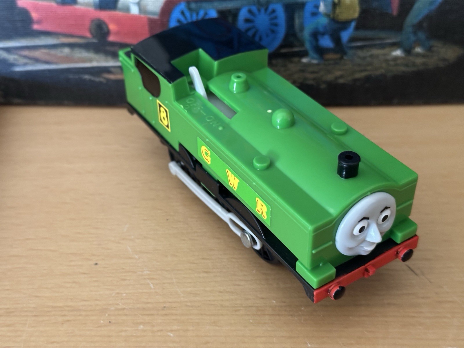 2009 Trackmaster Plastic Thomas Train Battery Operated Duck!