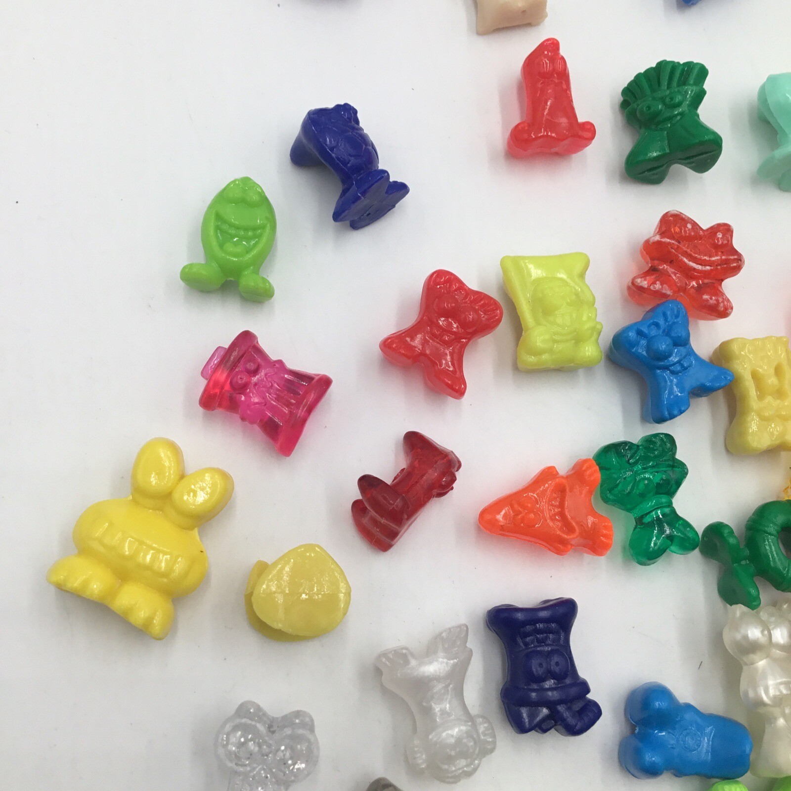 GoGo Crazy Bones Plastic Figures by Magic Box Int 54 Figures