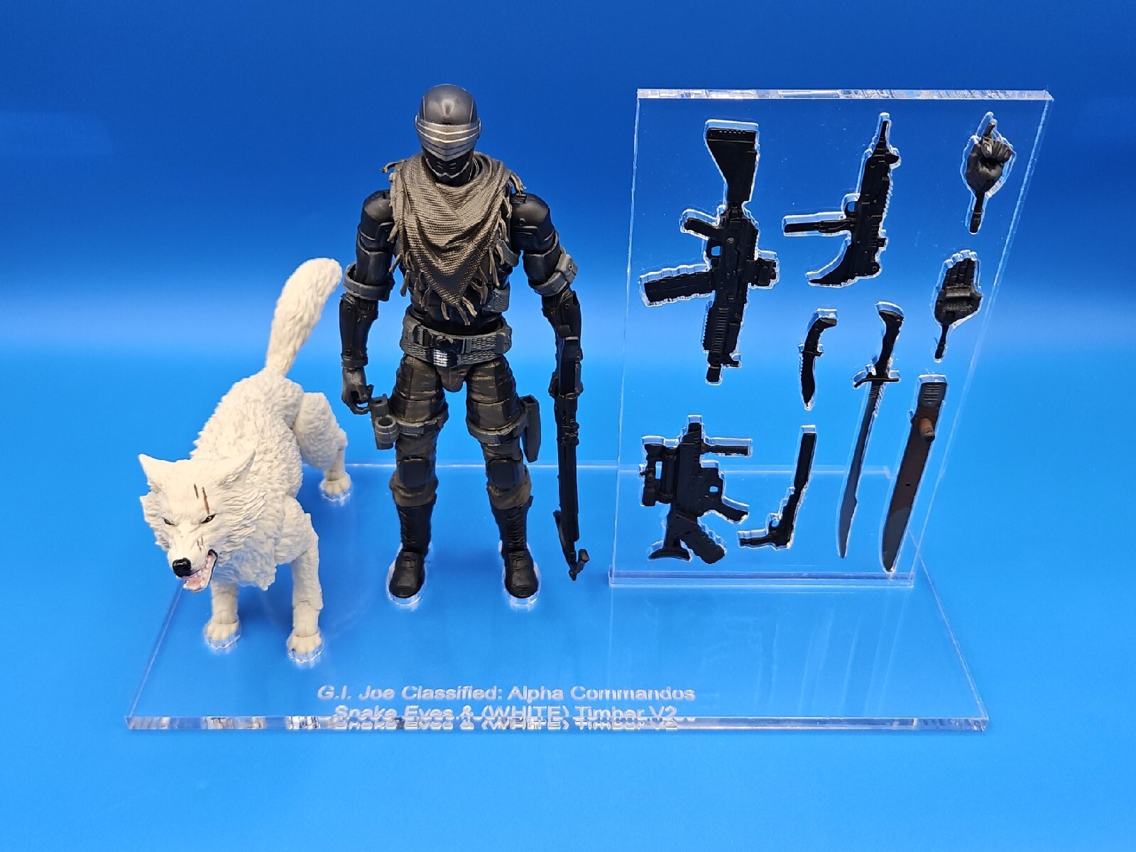 G.I. Joe Classified Alpha Commandos Snake Eyes & (White) Timber V2 Acrylic Base