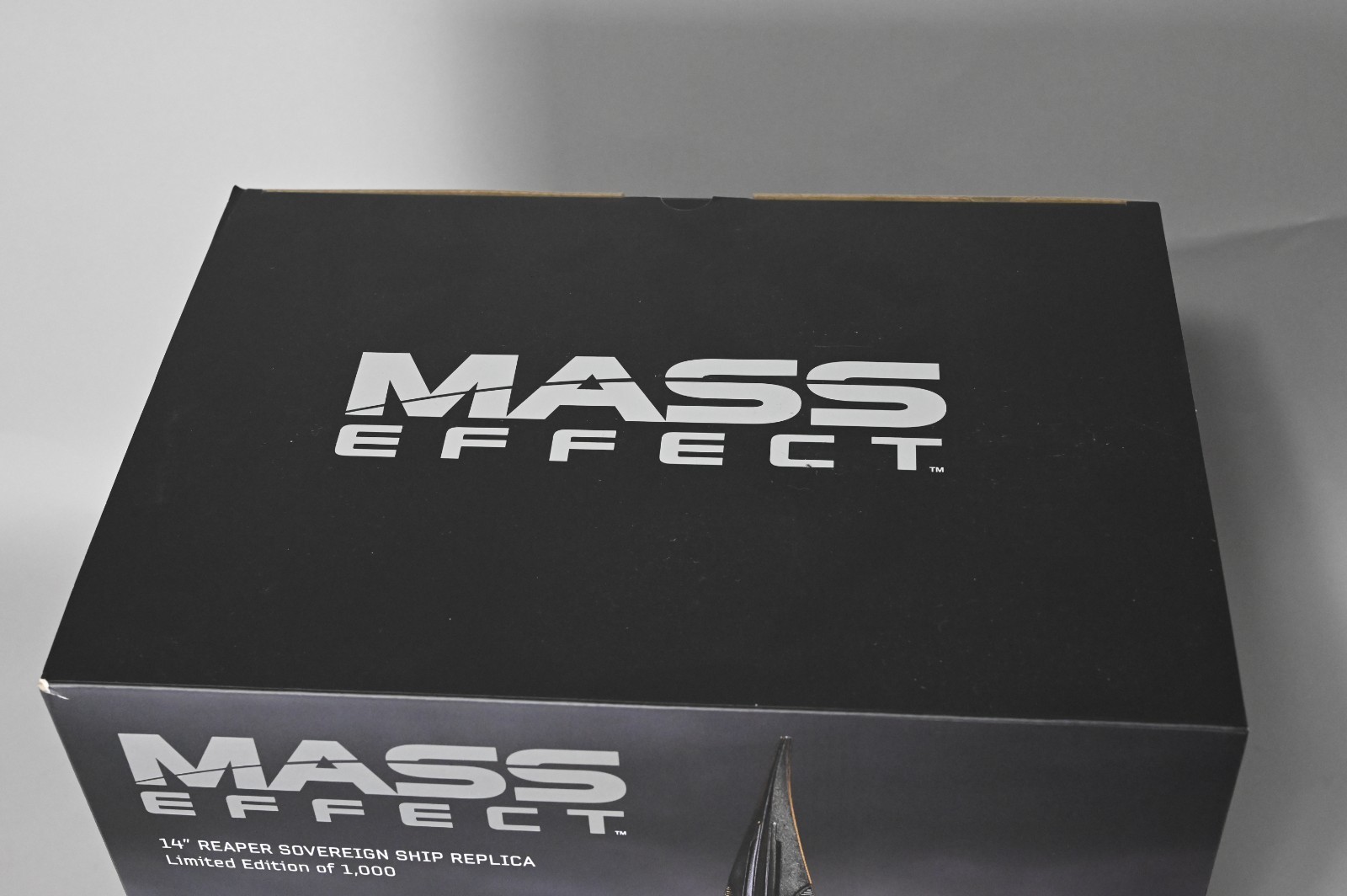 Mass Effect 14&Prime; Reaper Sovereign Statue Dark Horse SEALED NIB #802/1000