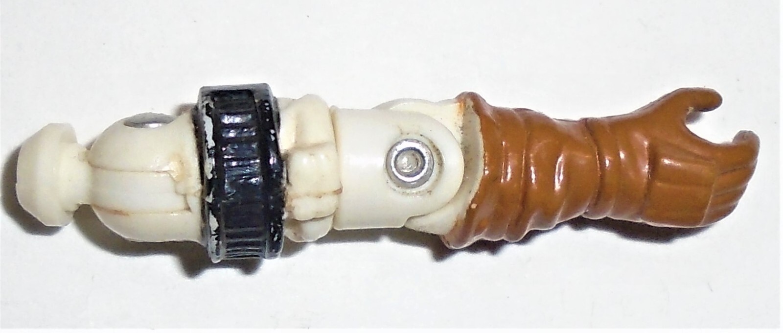GI Joe Body Part 1988 Blizzard Right Arm C8.5 Very Good