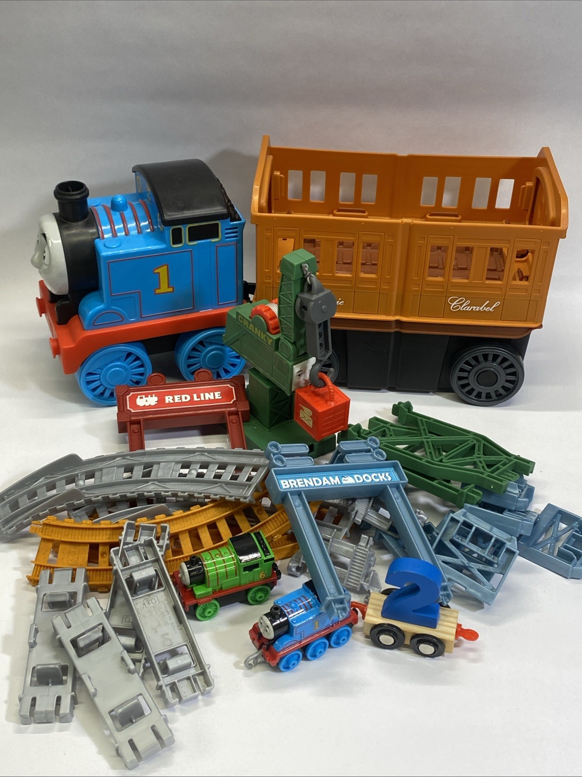 THOMAS ANNIE & CLARABEL Thomas the Train 2021 Large Plastic Take & Play Set