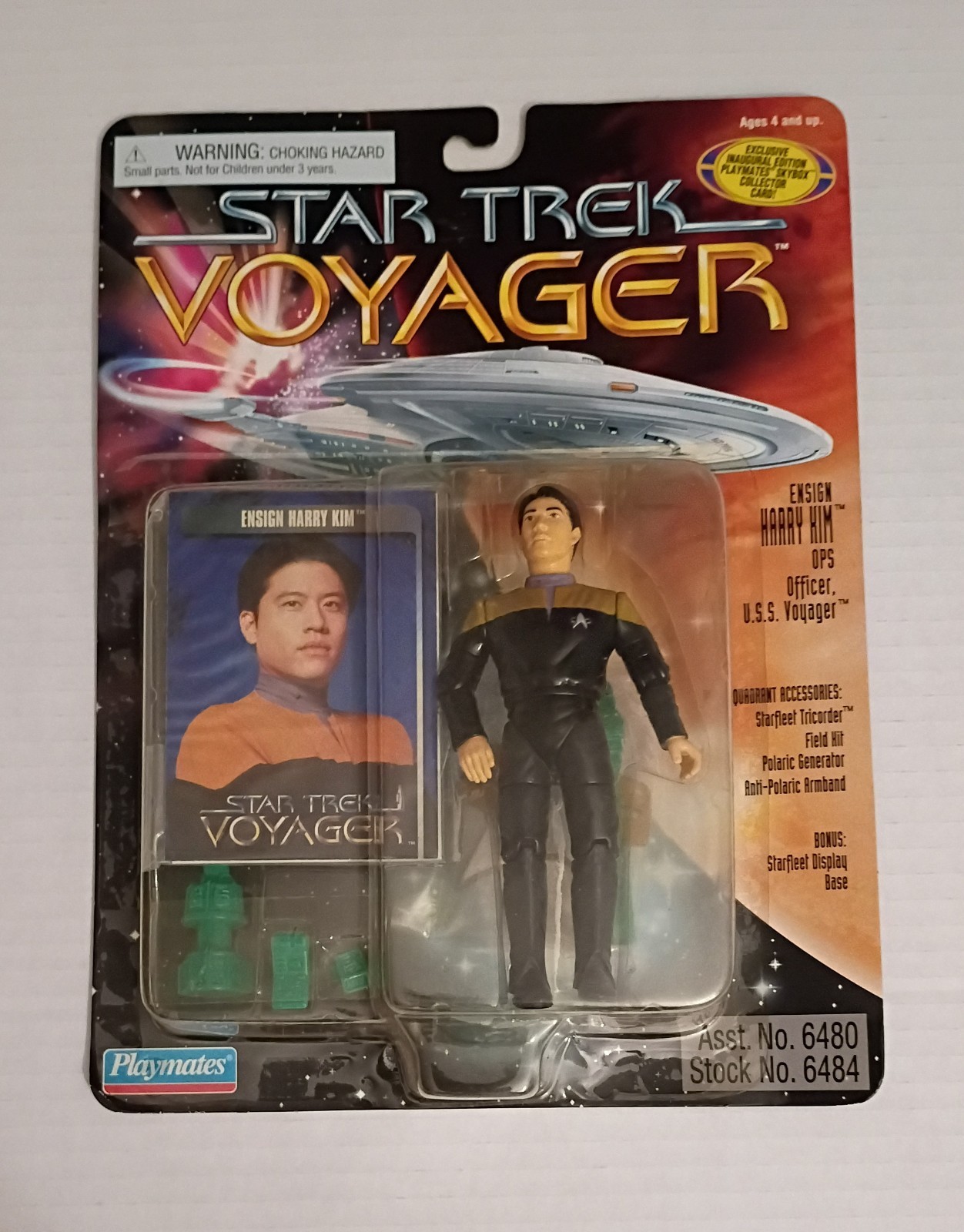 Star Trek Voyager Ensign Harry Kim 5&Prime; Action Figure Playmates 1995 NEW on card
