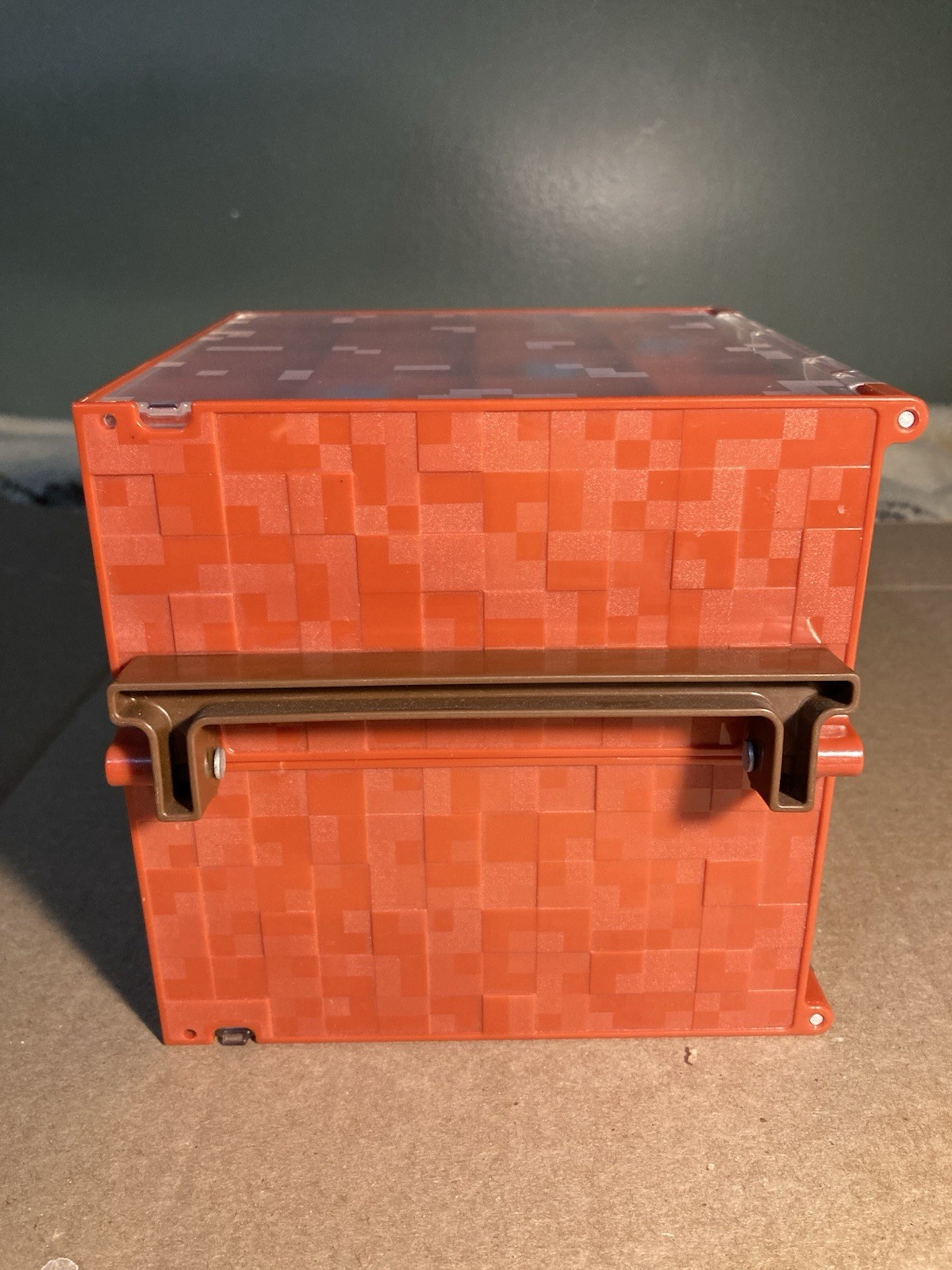 Mattel Minecraft 32 Mini Figures Red Brown Case Storage Cube 2014