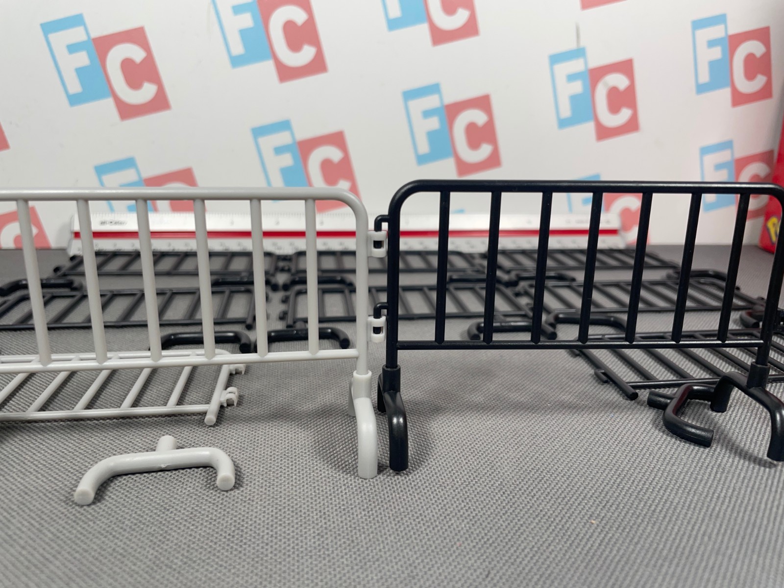 FC Retro Classic Wrestle-Something Wrestlers 4.5 Inch Scale Guard Rails Black 10