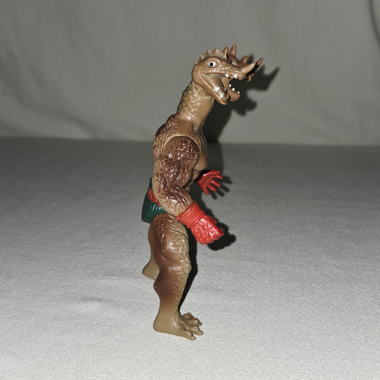 Vintage Remco 1982 Warrior Beasts Hydraz (no accessories) with wear
