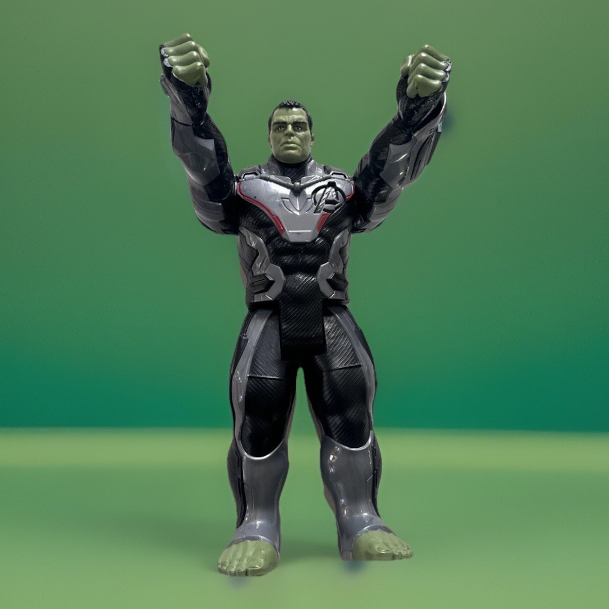 Marvel Endgame Hulk 12&Prime; Jumbo Titan Hero Action Figure Indoor Outdoor Play