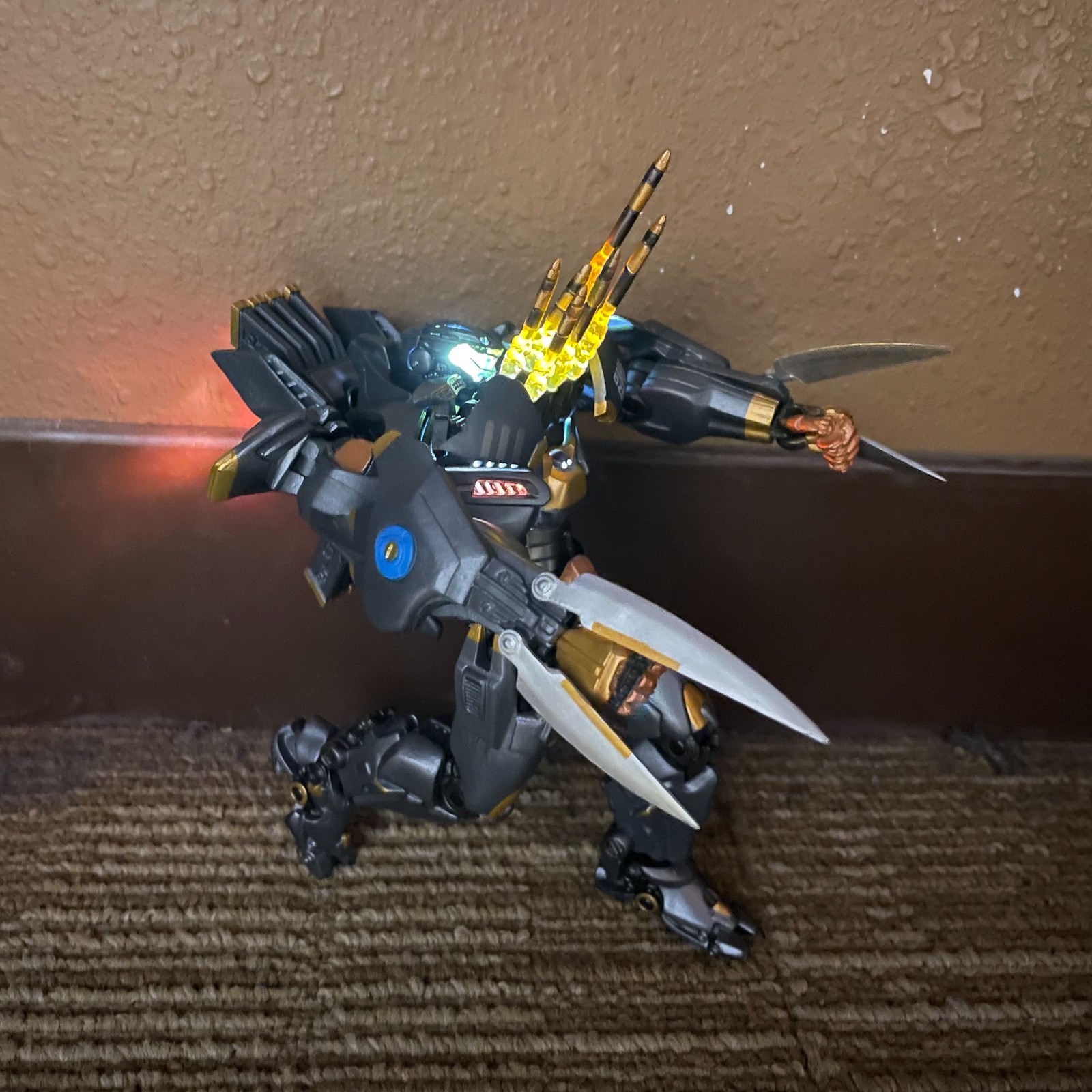 Crimson Typhoon Jaeger 7&Prime; Movable Action Figure Toy Statue Pacific Rim Gift Box
