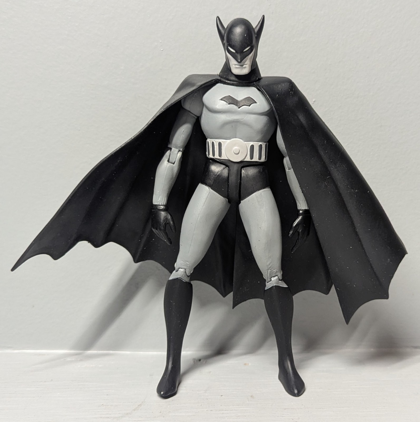 Batman Bob Kane 6.5&Prime; action figure 2018 DC Collectibles Black and White