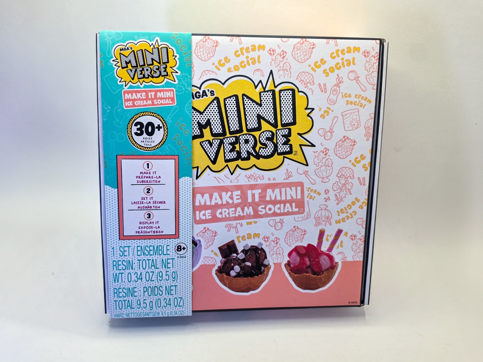 MGA&rsquo;s Miniverse Make It Mini Food – Ice Cream Social *sealed* plus extra ball