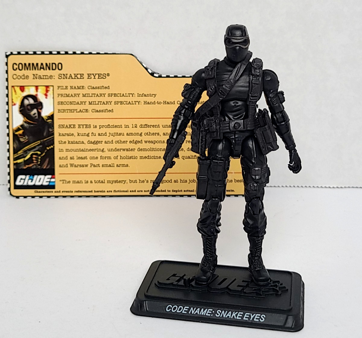 G.I. Joe 25th Anniversary Snake Eyes (V30) (Complete) (w/ File Card)