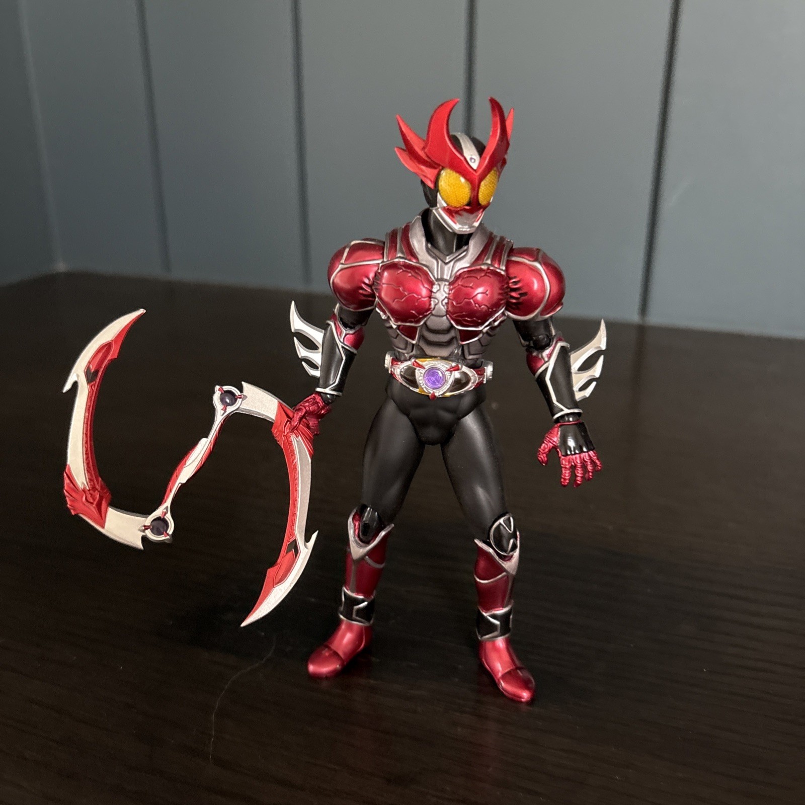 S.H.Figuarts Masked Kamen Rider AGITO BURNING FORM Action Figure BANDAI Japan