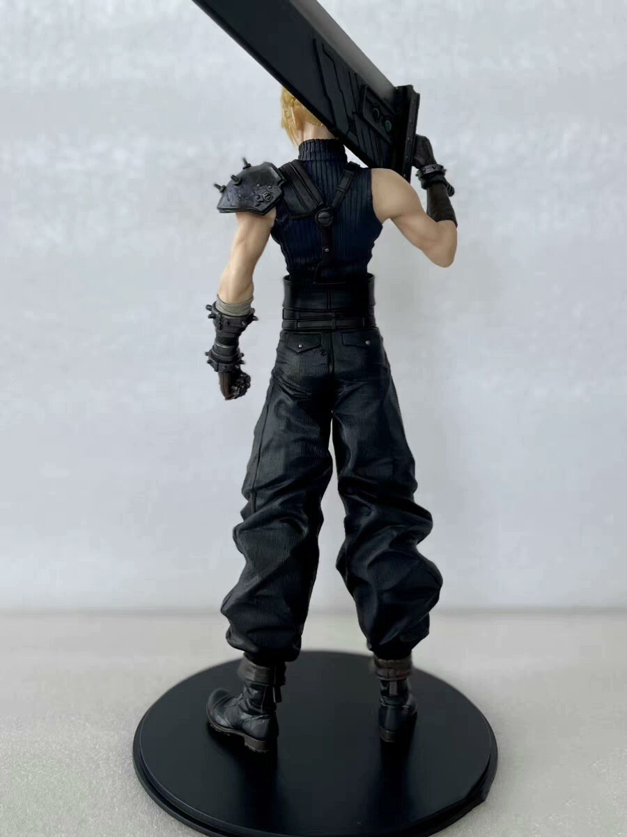 11&Prime; STATIC ARTS Final Fantasy VII Cloud Strife remake rebirth Figure (no box)
