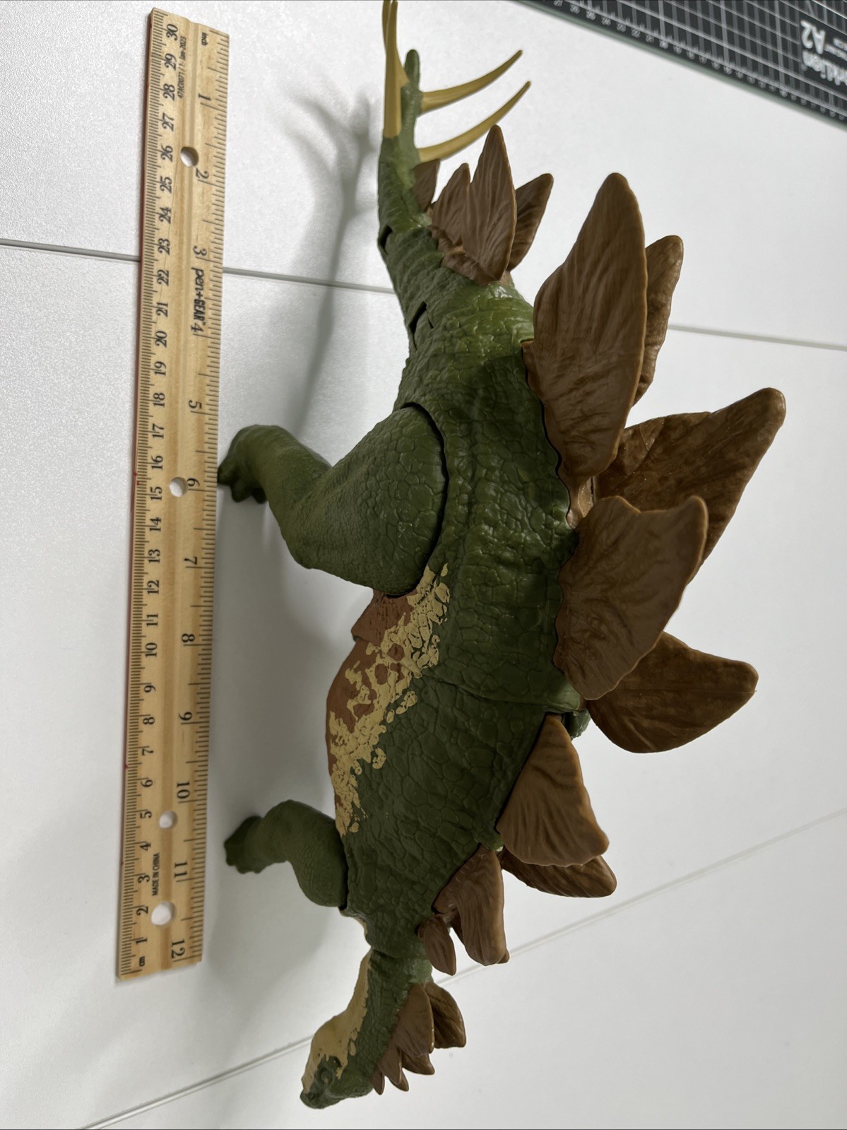 Jurassic World Mega Destroyers Stegosaurus Dinosaur Action Figure