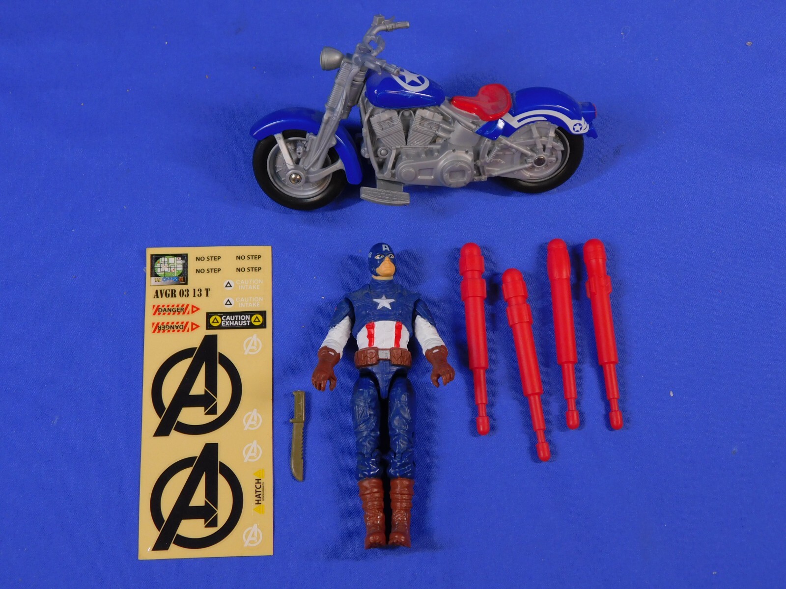 MARVEL STUDIOS CAPTAIN AMERICA FIRST AVENGER STRIKEFIRE TRANSPORT COMPLETE 2011