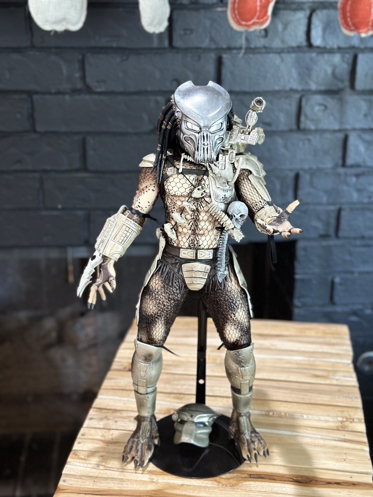 Custom 1/4 Scale Bonegrill Mask For Neca Jungle Hunter Predator – MADE TO ORDER
