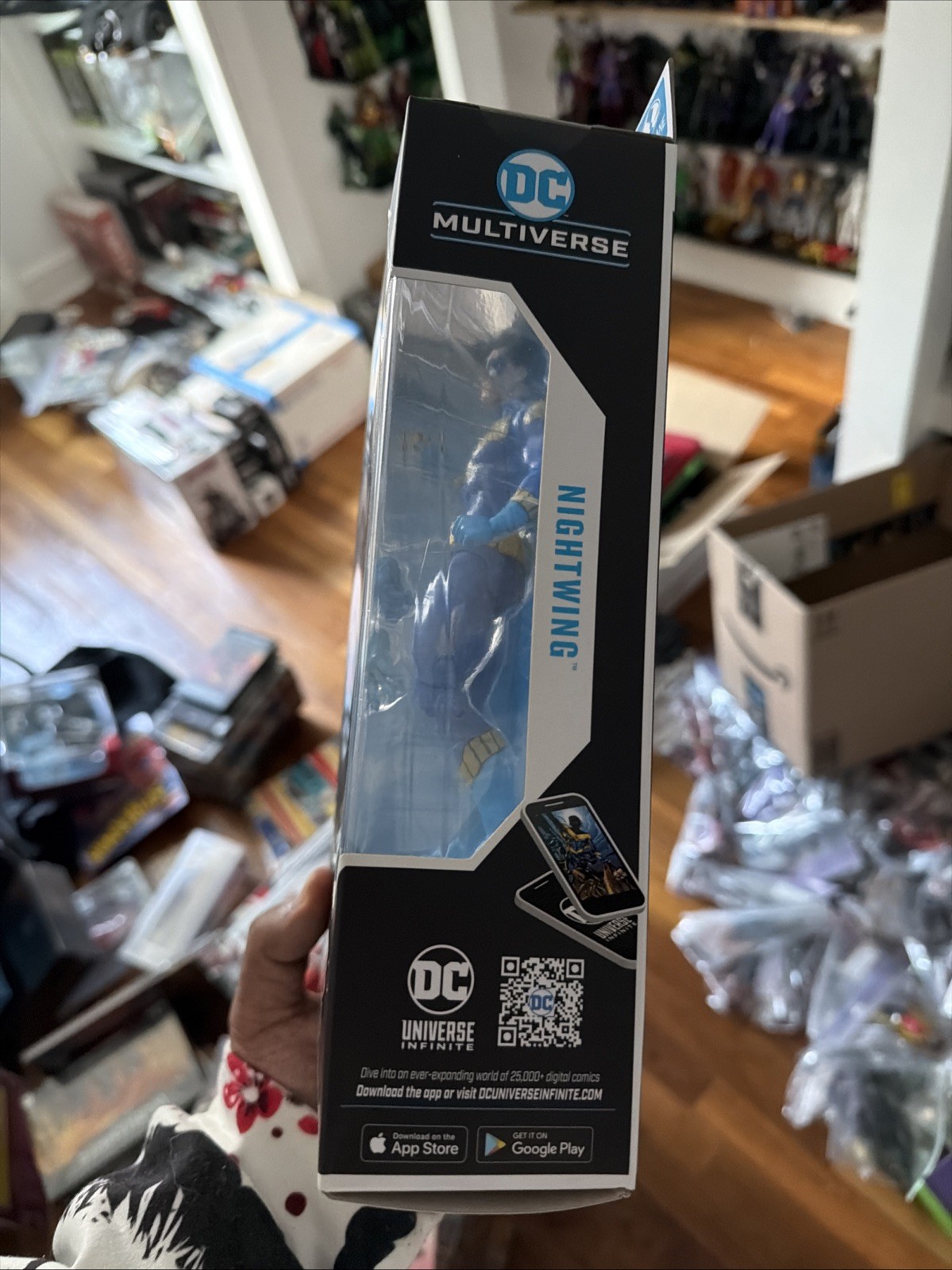 McFarlane Toys – DC Multiverse Nightwing (Batman: Knightfall) 7in Action Figure