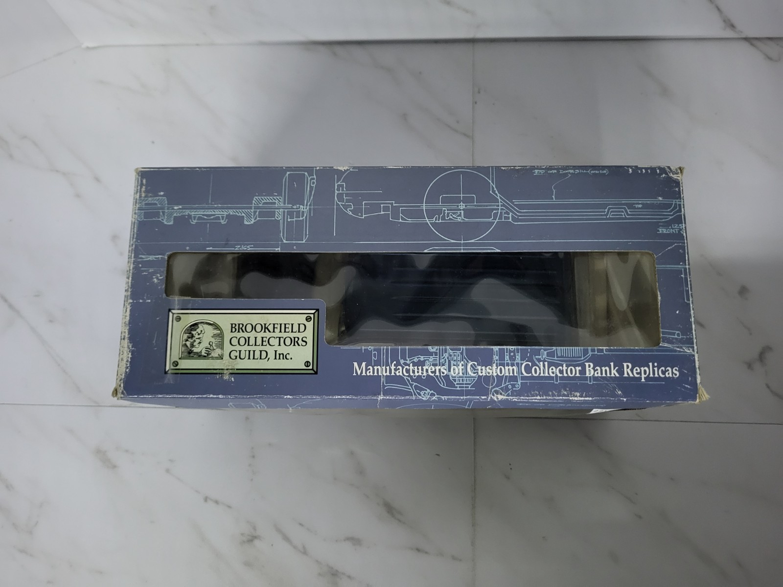 1994 GMC Suburban Bank 1:24 BROOKFIELD COLLECTORS GUILD Die Cast MIB Blue Silver