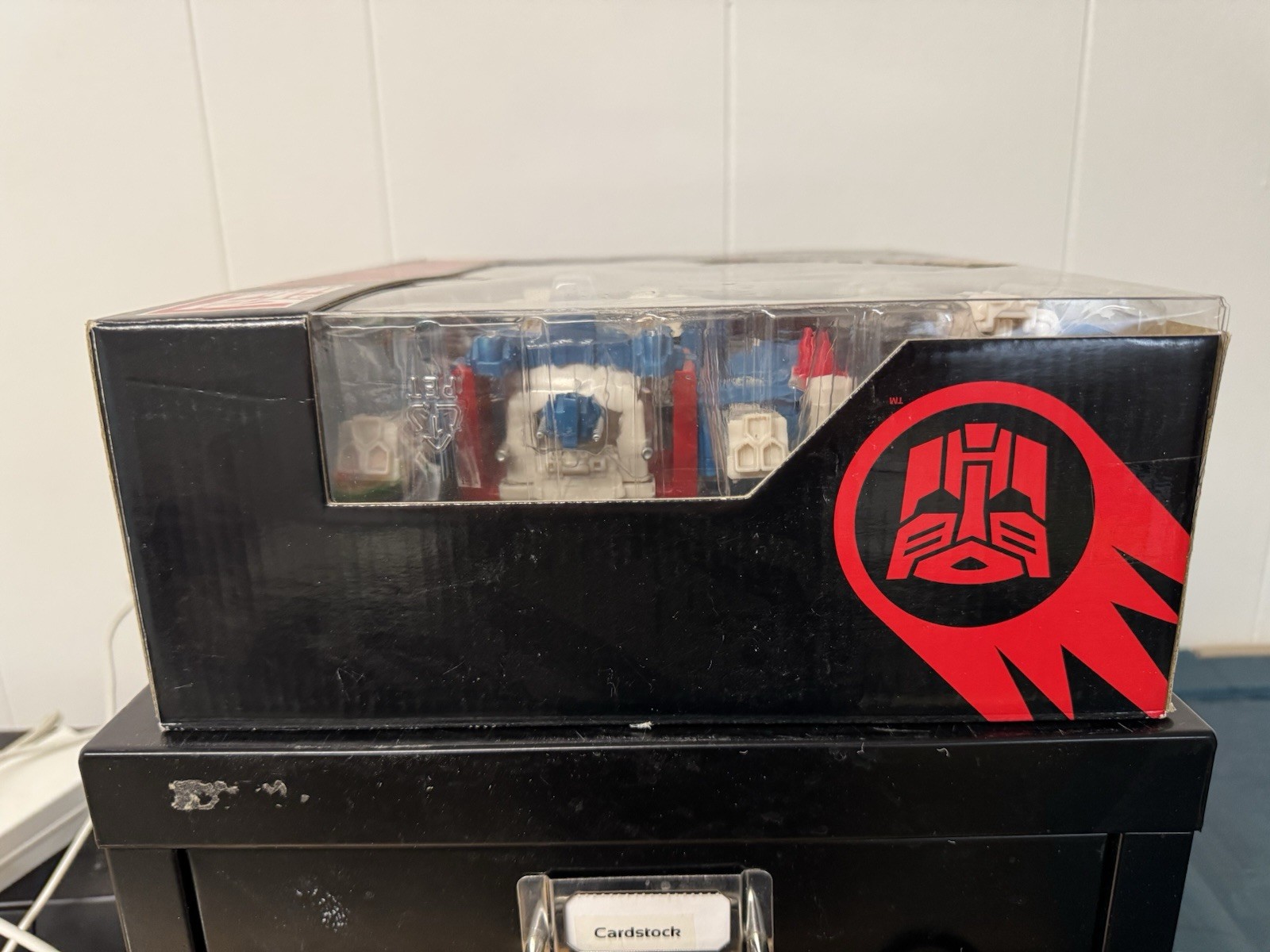 Hasbro Transformers Generations Combiner Wars Ultra Magnus Sealed/NIB