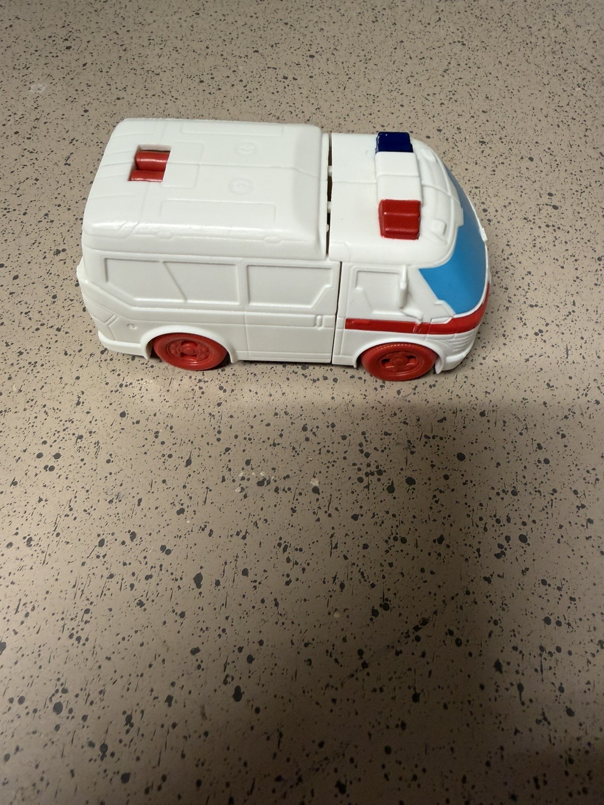 Hasbro Transformers Autobot Ratchet