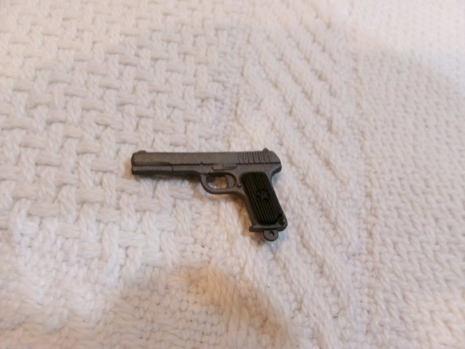 1/6th Scale Modern Warfare Russian / Soviet TT-30 Tokarev Semi-Automatic Pistol