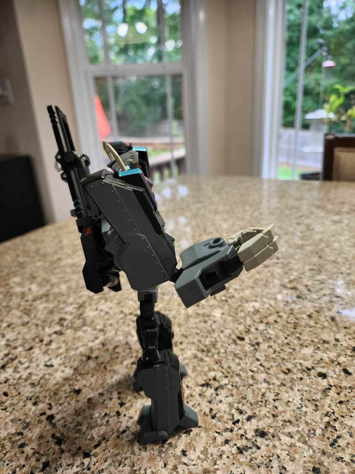 Hasbro Transformers Animated Voyager – Shockwave Action Figure