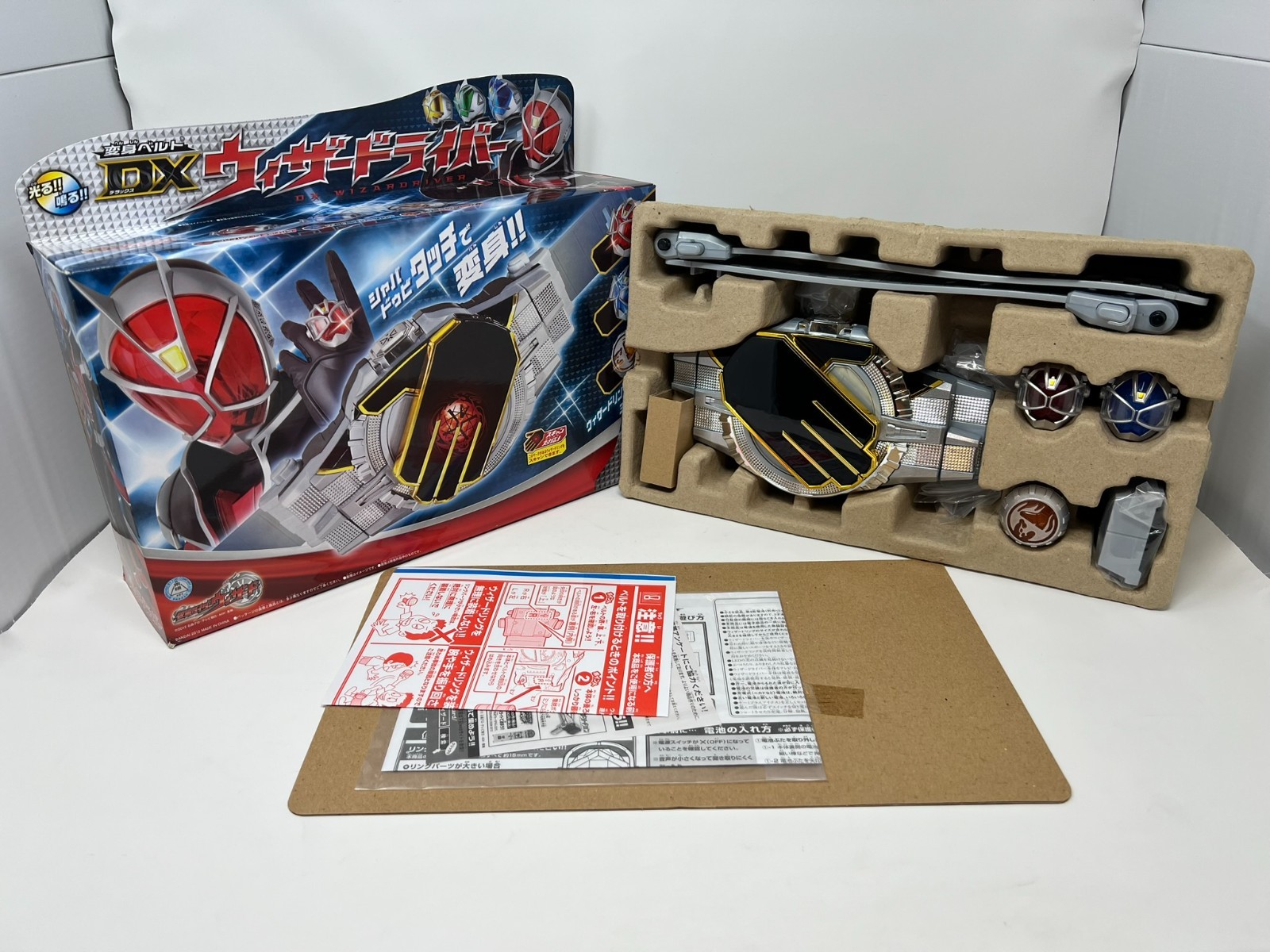 Bandai Kamen Rider Wizard Driver DX / Henshin Belt / CIB / US Seller