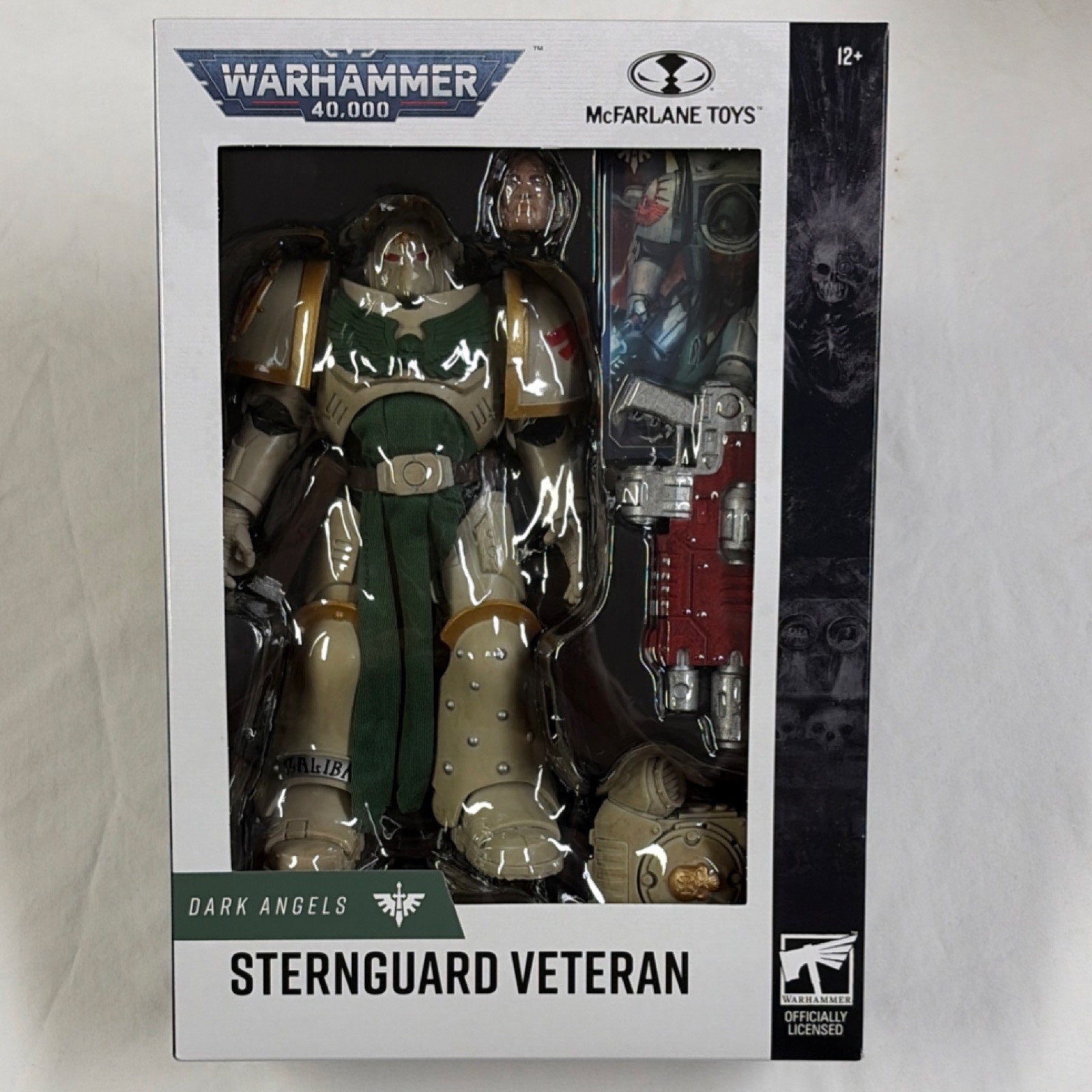 McFarlane Toys Warhammer 40,000 Dark Angels Sternguard Veteran + Gun (12+)