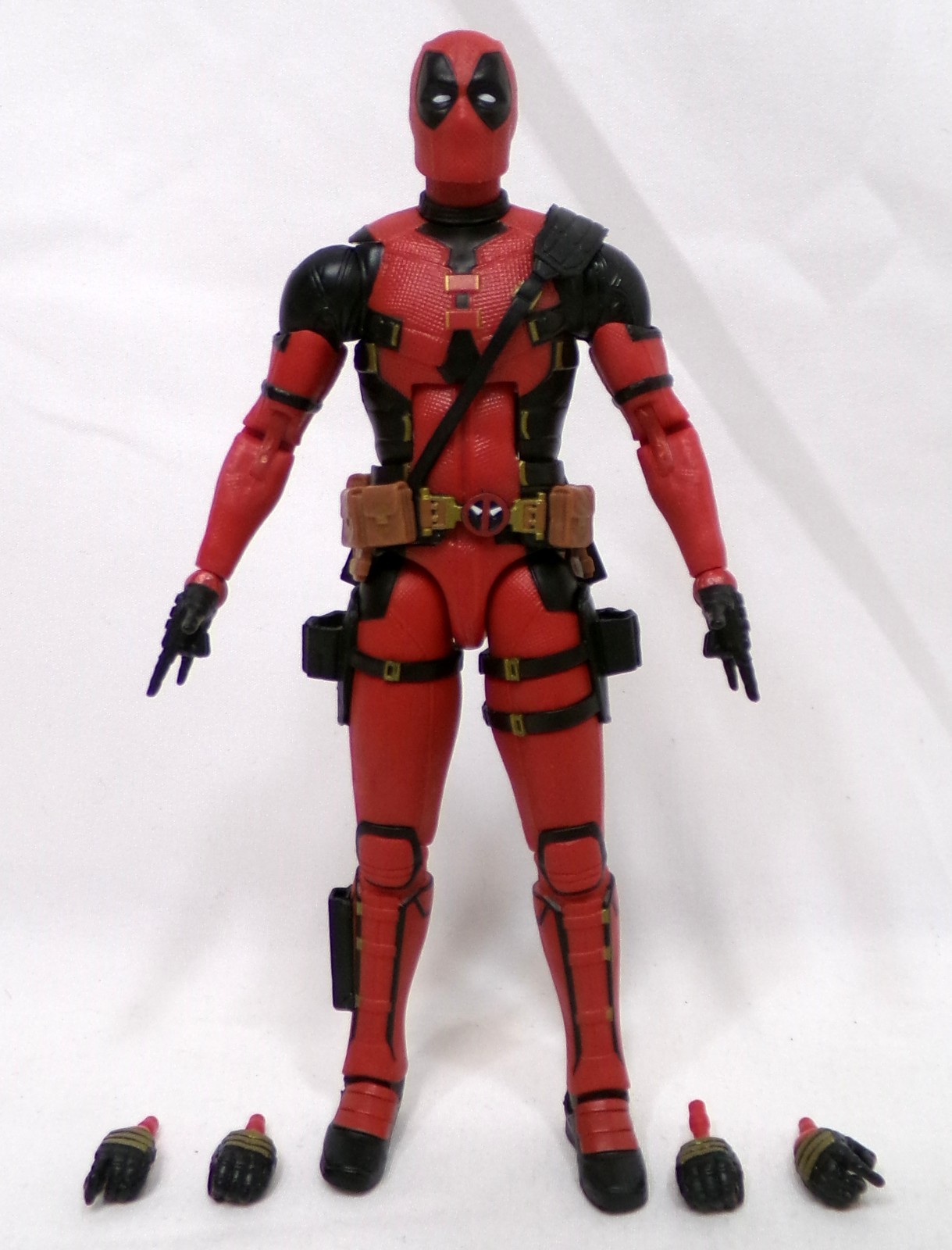 Marvel Legends Deadpool & Wolverine Deluxe Deadpool 6&Prime; Figure Hasbro 2026