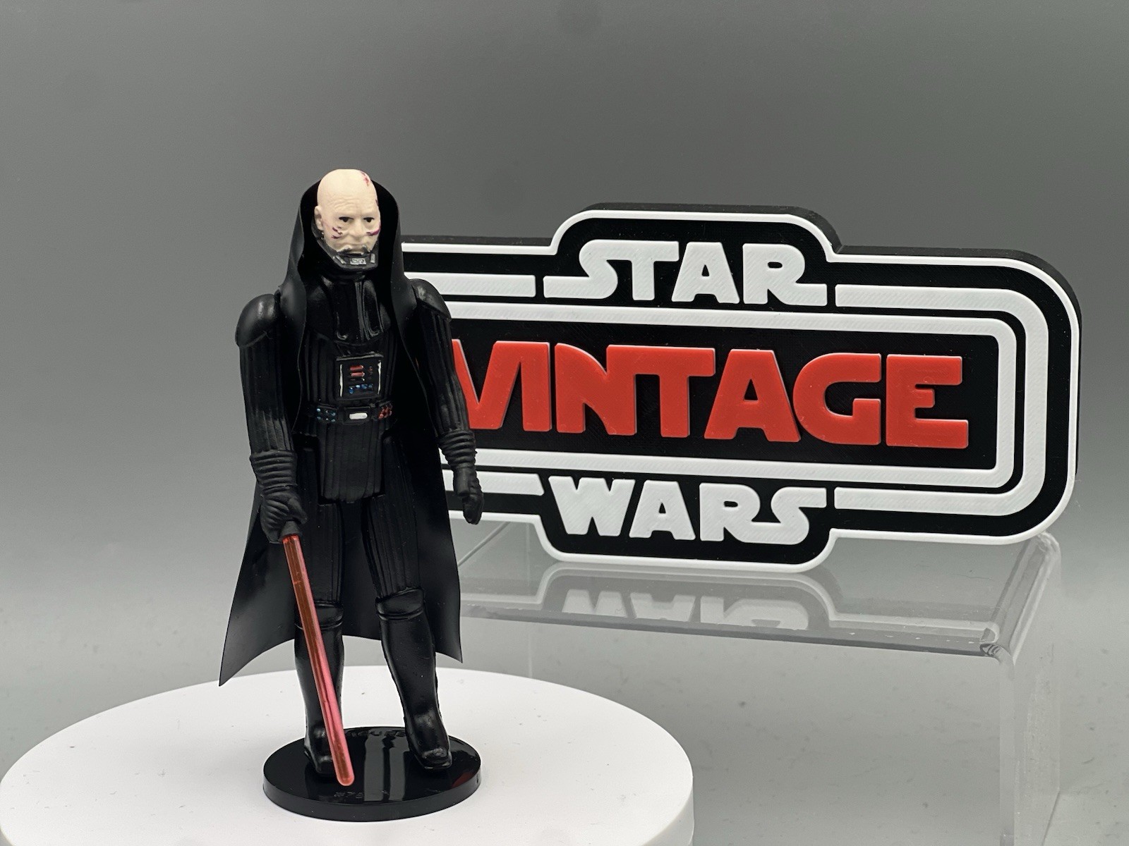 Vintage Custom Star Wars Figure “Deafeated” Darth Vader Removable Hand Kenner