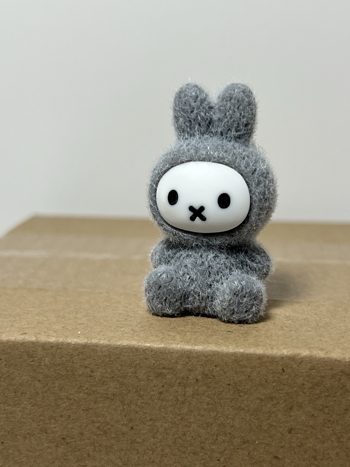 Gray Flocked Sitting Bunny 1.5&Prime; Mini Figure New