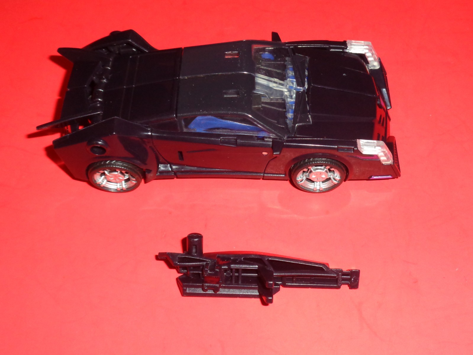 Hasbro Transformers Robots in Disguise Prime Deluxe Class Vehicon Action Figure.