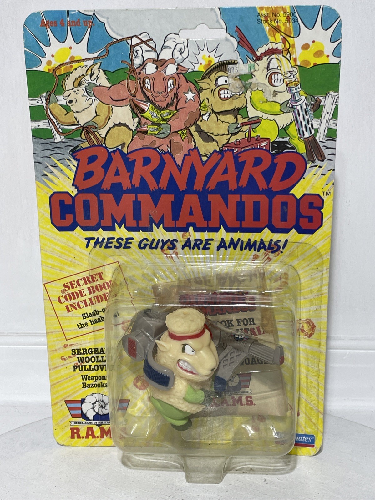 VINTAGE BARNYARD COMMANDOS SERGEANT WOOLLY PULLOVER PLAYMATES 1989