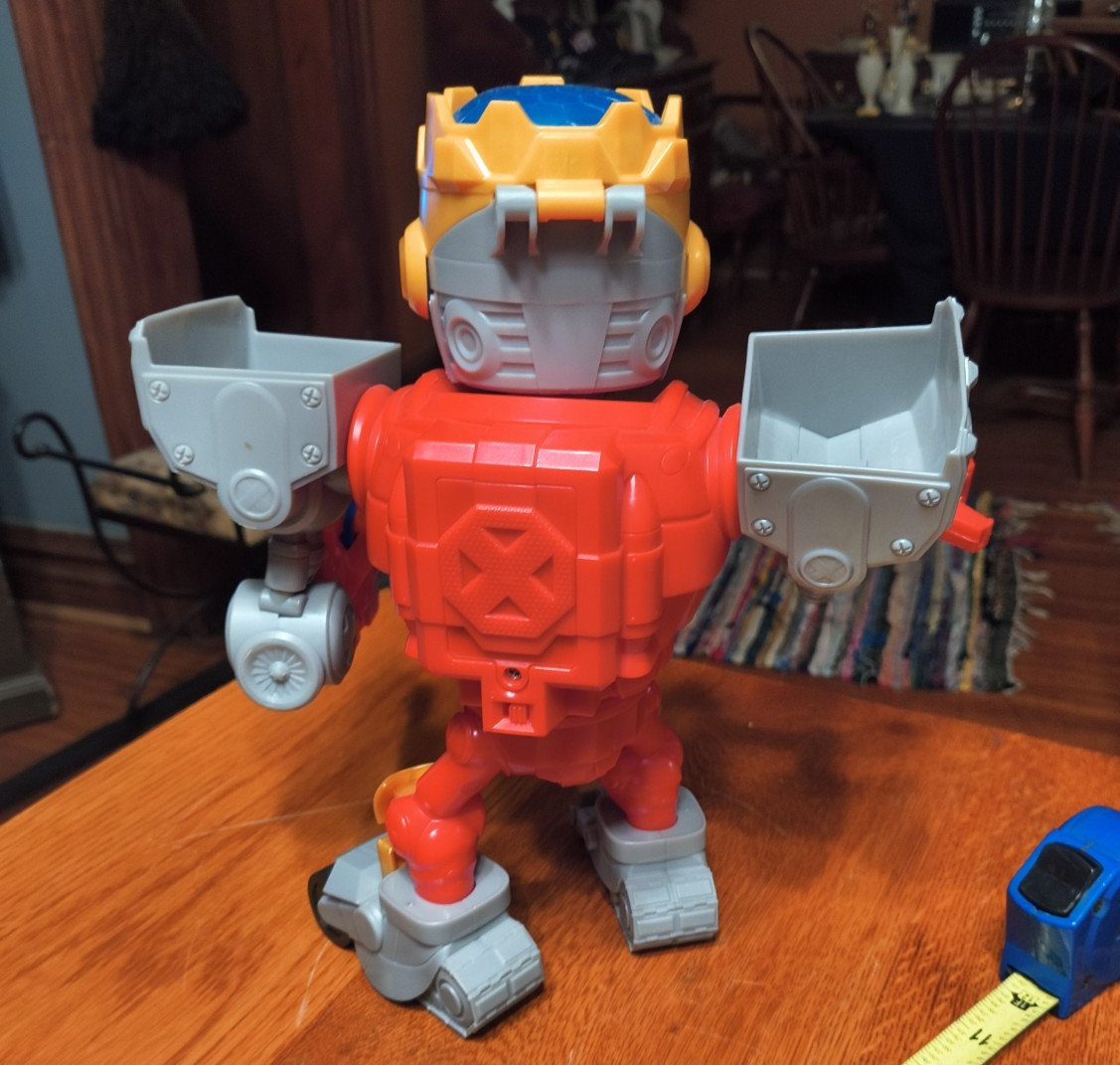 Treasure X Robots Gold Mega Treasure Bot Electronic Figure Moose Toys Working
