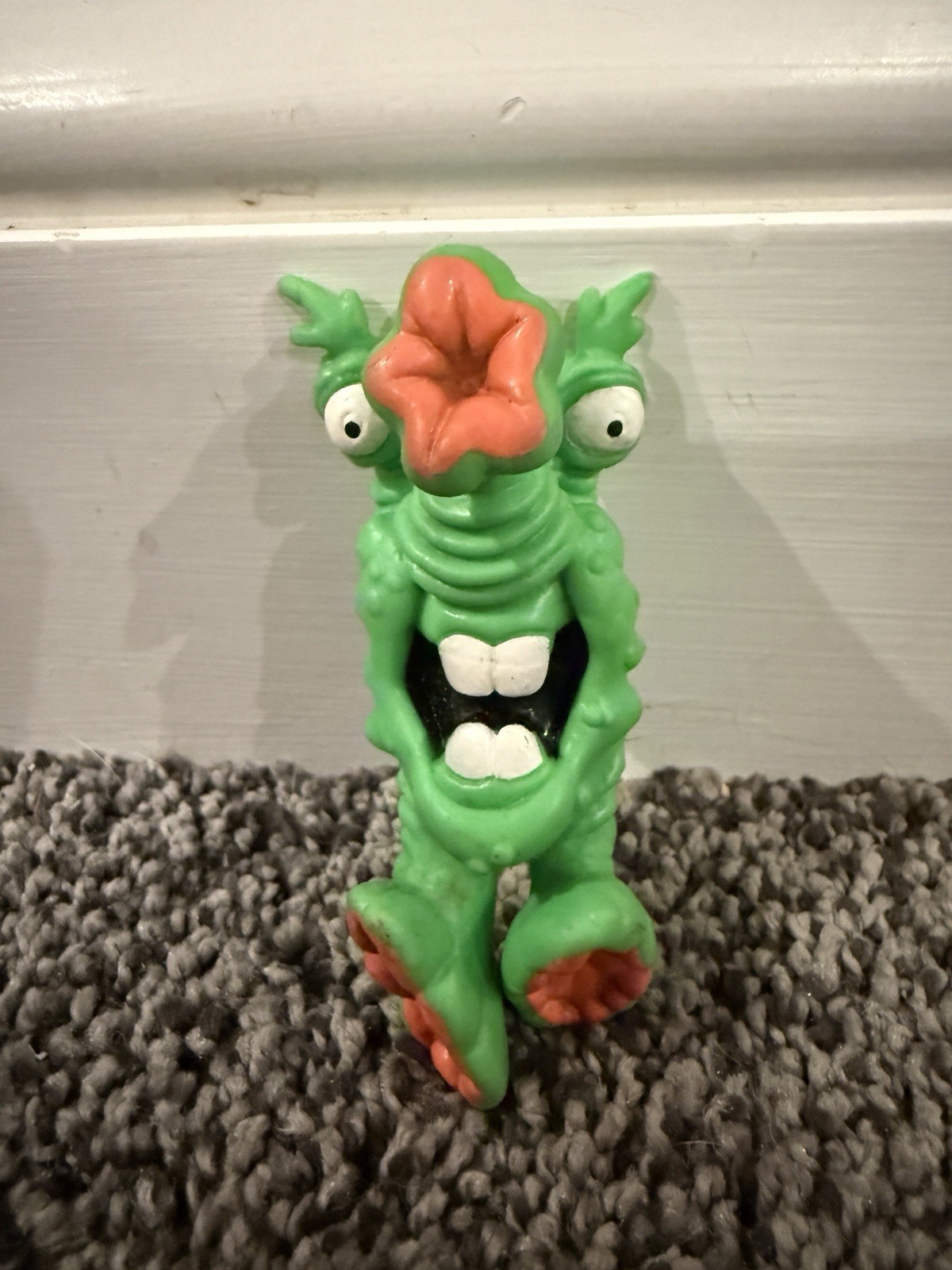 Vintage 1988 Worlds Of Wonder GERMS Ahahchoosiosus Sneeze Figure Apogee Inc 3&Prime;
